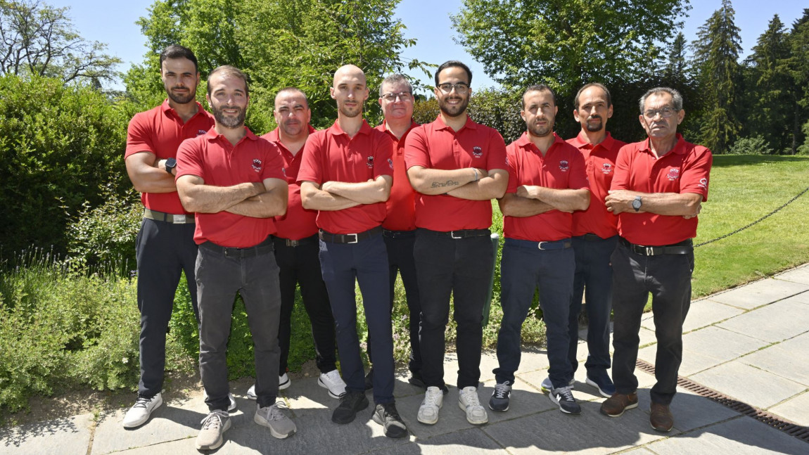 Caddies' team